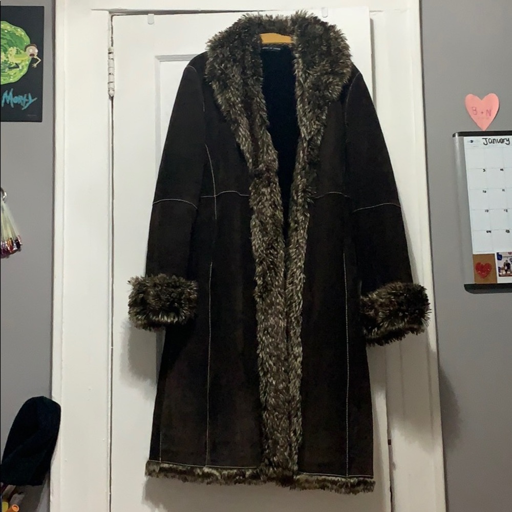 A heavy luxurious jacket, great condition.